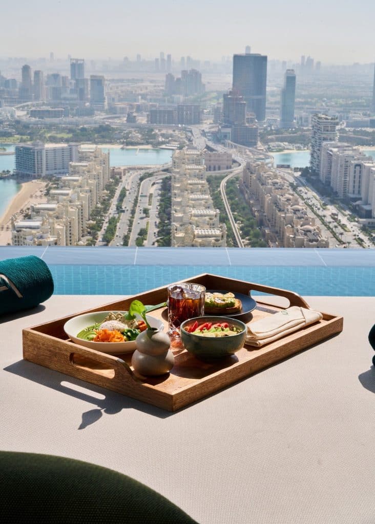 Aura Sky Pool – Infinity Pool in Dubai Essen