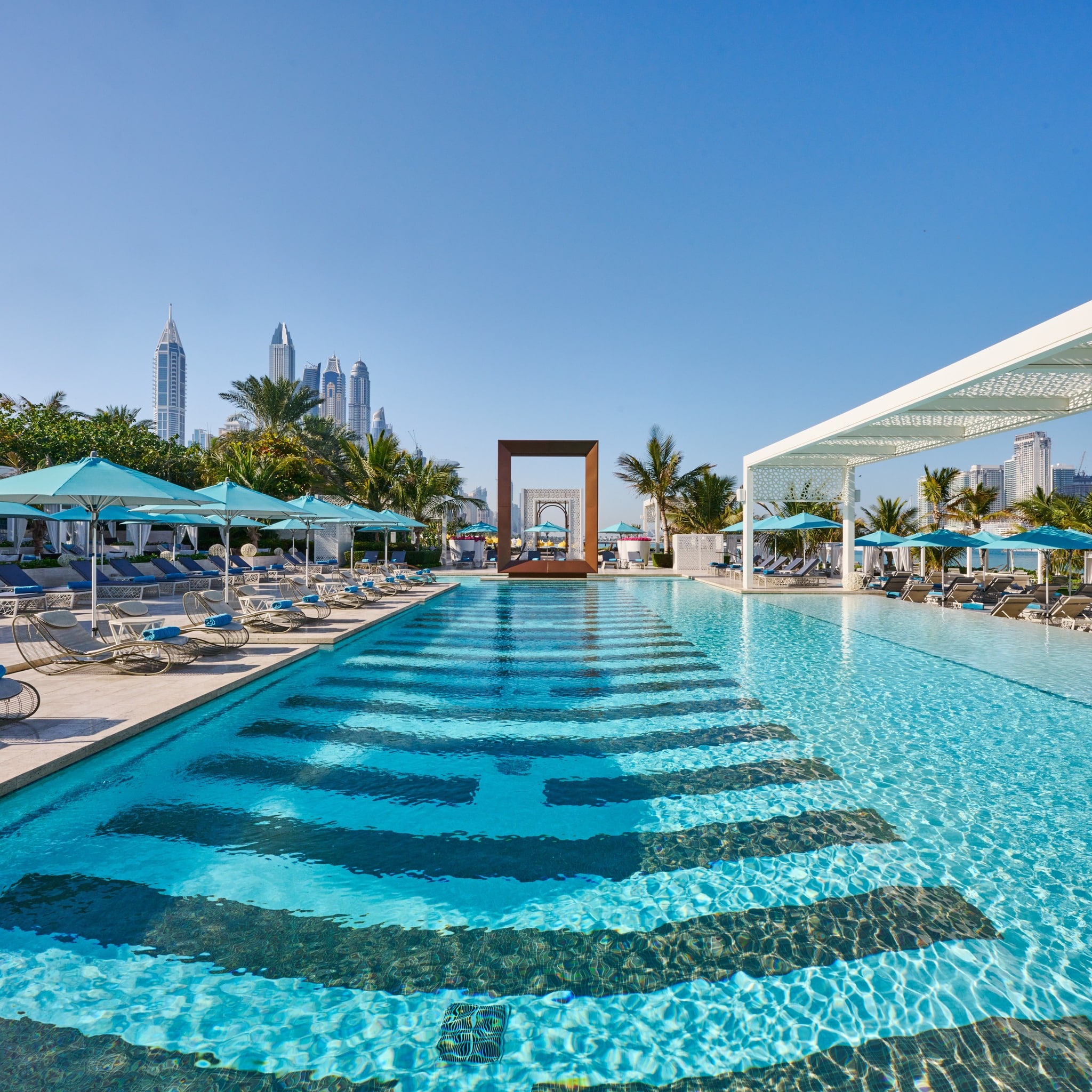 Die besten Strandclubs in Dubai - Drift Beach Dubai