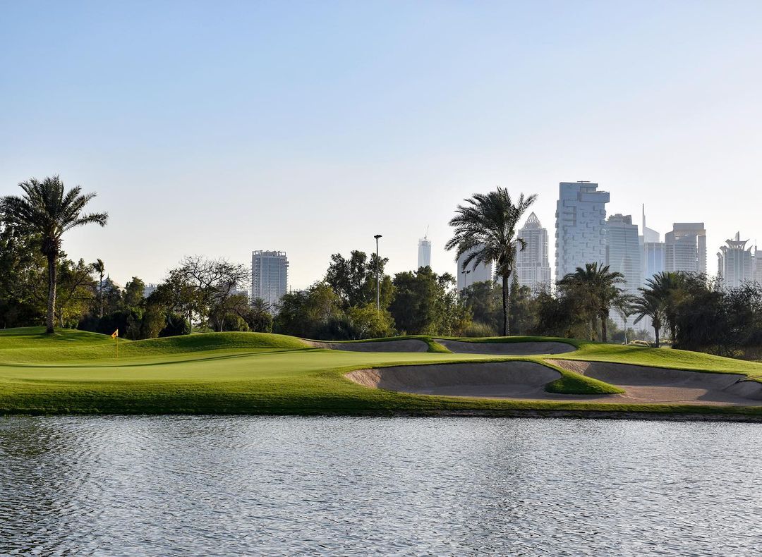 Golfurlaub in Dubai - Emirates Golf Club Faldo Course Pauschal Golfreise Dubai Golfplätze in Dubai